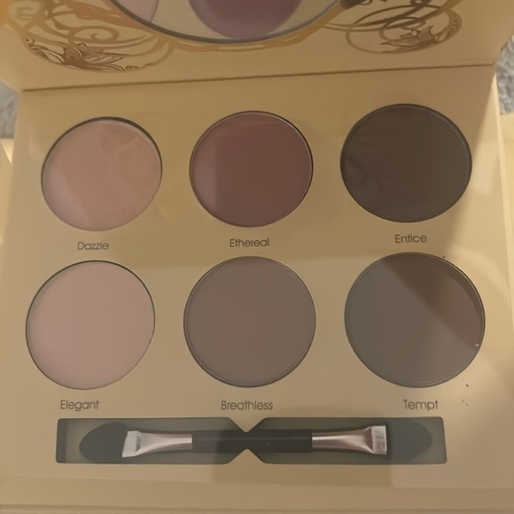 Pur Minerals Retired Cinderella Collection - Picture 2 of 8